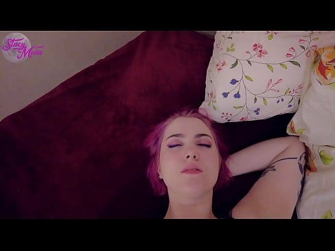 ❤️ Slutty klasgenoat frege om OBG mei har oer te slaan, dus we neukte sûnder kondoom ❌ Anale porno by wy