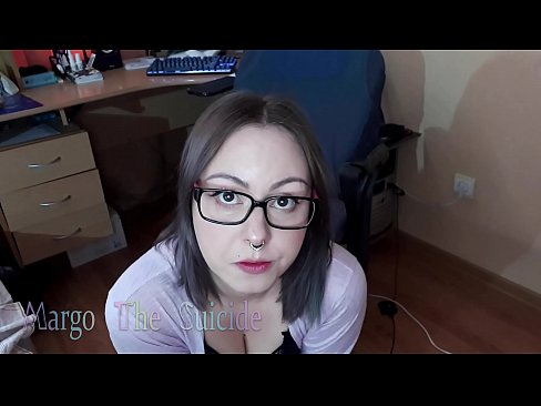 ❤️ Sexy famke mei bril sûget dildo djip op kamera ❌ Anale porno by wy